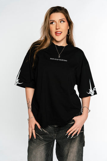 BØĘRY — Lookbook / shop-the-look sectie: Studio campagnebeeld (niet als productfoto gebruiken)