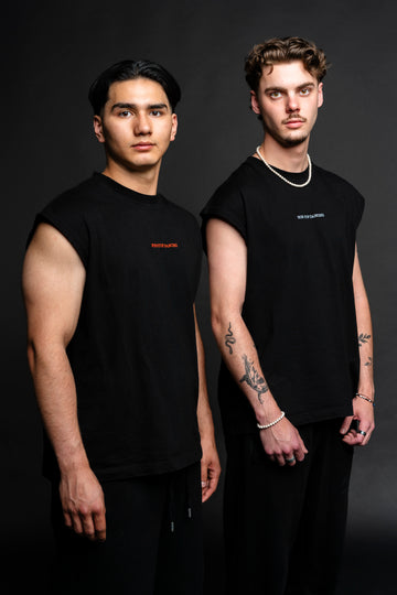 BØĘRY — Collectie-/sfeersectie: Duo, mouwloze tees